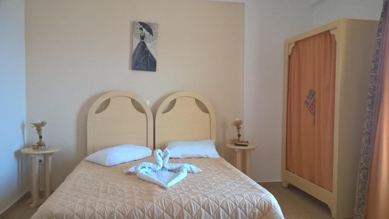 Gyrouli 1 Apartment Pera Gyalos Екстериор снимка