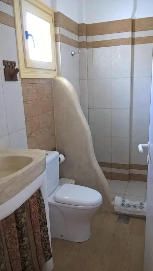 Gyrouli 1 Apartment Pera Gyalos Екстериор снимка